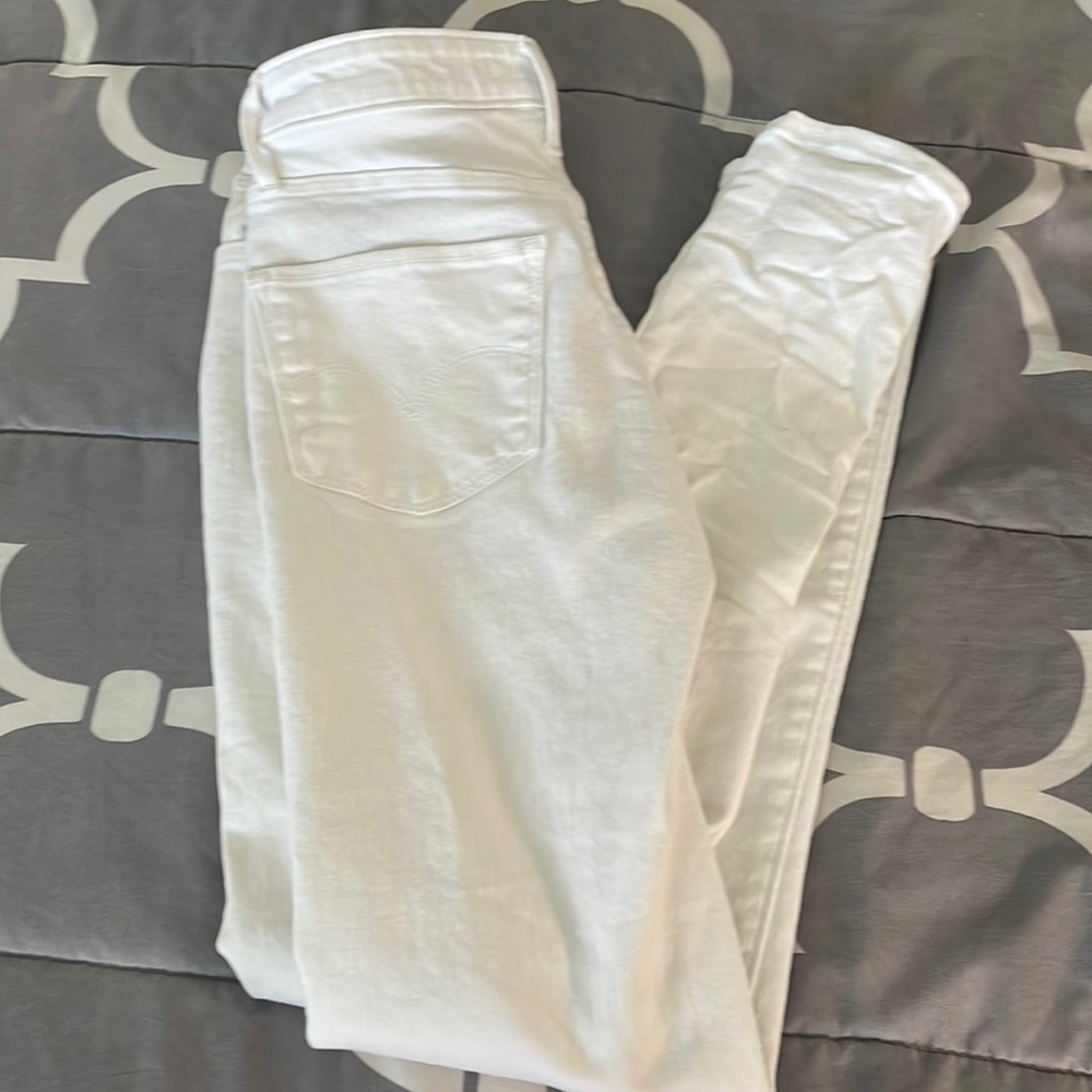Levi skinny jeans